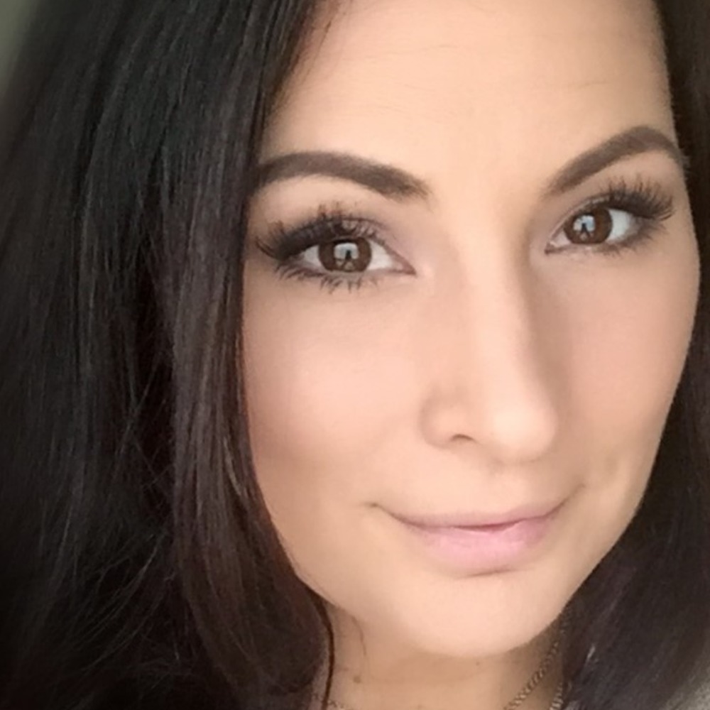 Meet your Posher, Julie